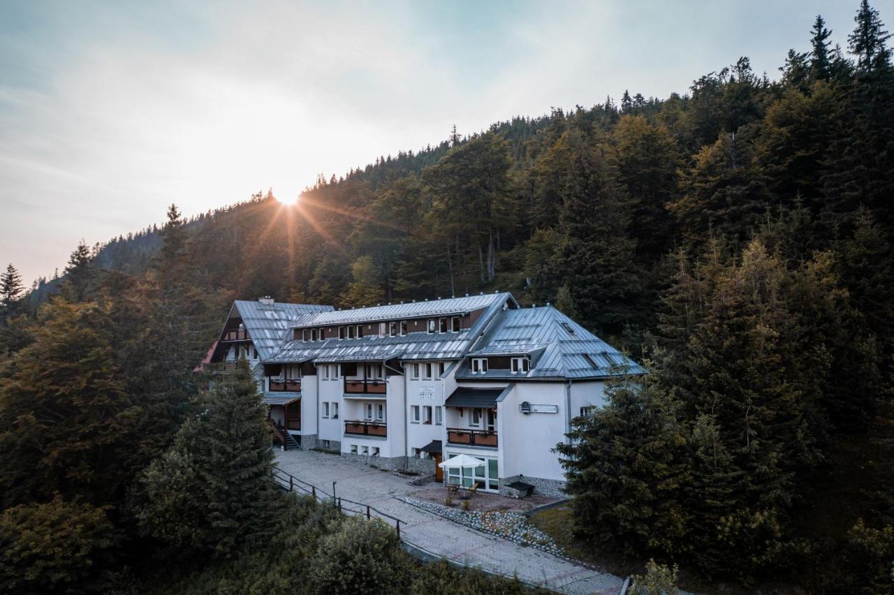 Horsky Hotel Totem Jaraba Εξωτερικό φωτογραφία